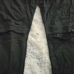 Women's Victoria's Secret PINK - Black Leggings With Knee Cut Mesh Accent - L